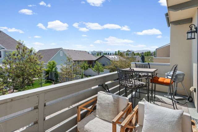 4893 W SOUTH JORDAN PKWY, South Jordan, UT 84009