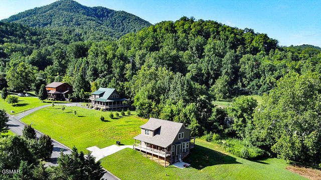 3136 Thomas Headrick Road, Sevierville, TN 37862