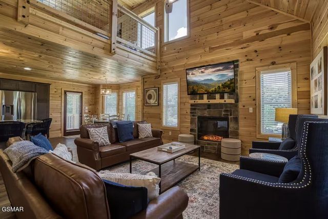 3136 Thomas Headrick Road, Sevierville, TN 37862