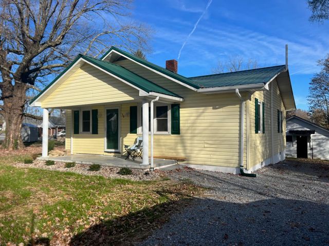 50 Richards Drive, Russell Springs, KY 42642