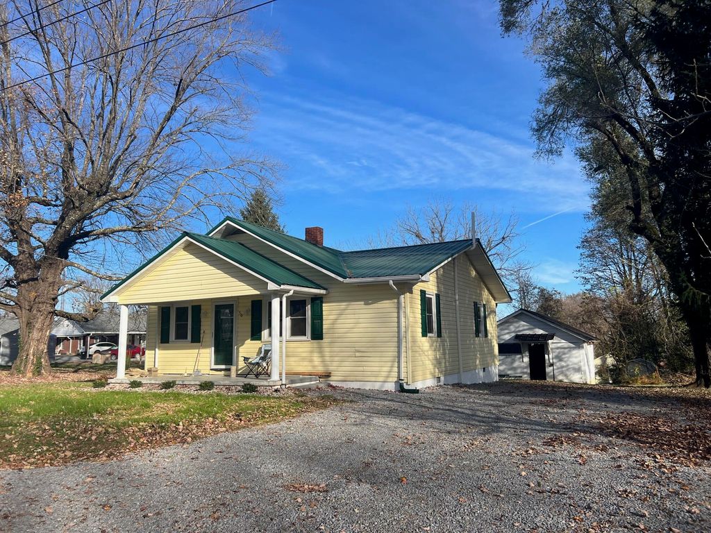 50 Richards Drive, Russell Springs, KY 42642