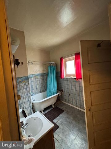 3128 N BAMBREY ST, Philadelphia, PA 19132