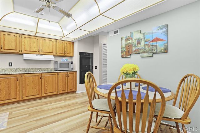 514 Coeur De Royale Drive 101, St Louis, MO 63141
