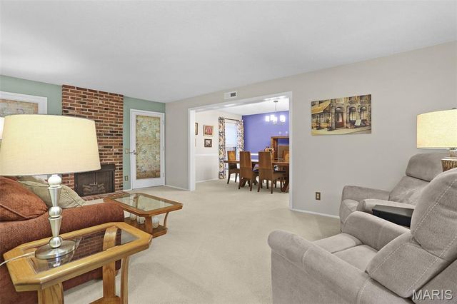 514 Coeur De Royale Drive 101, St Louis, MO 63141