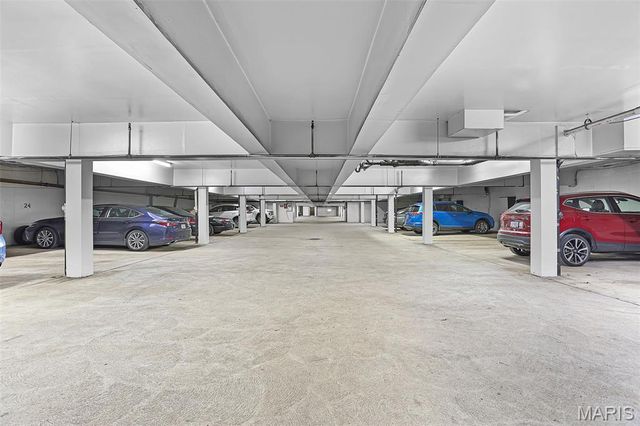 514 Coeur De Royale Drive 101, St Louis, MO 63141