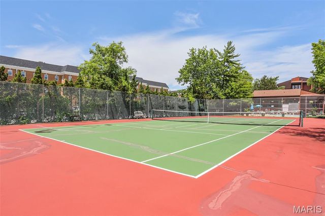 514 Coeur De Royale Drive 101, St Louis, MO 63141