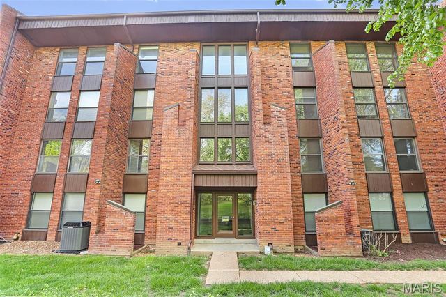 514 Coeur De Royale Drive 101, St Louis, MO 63141