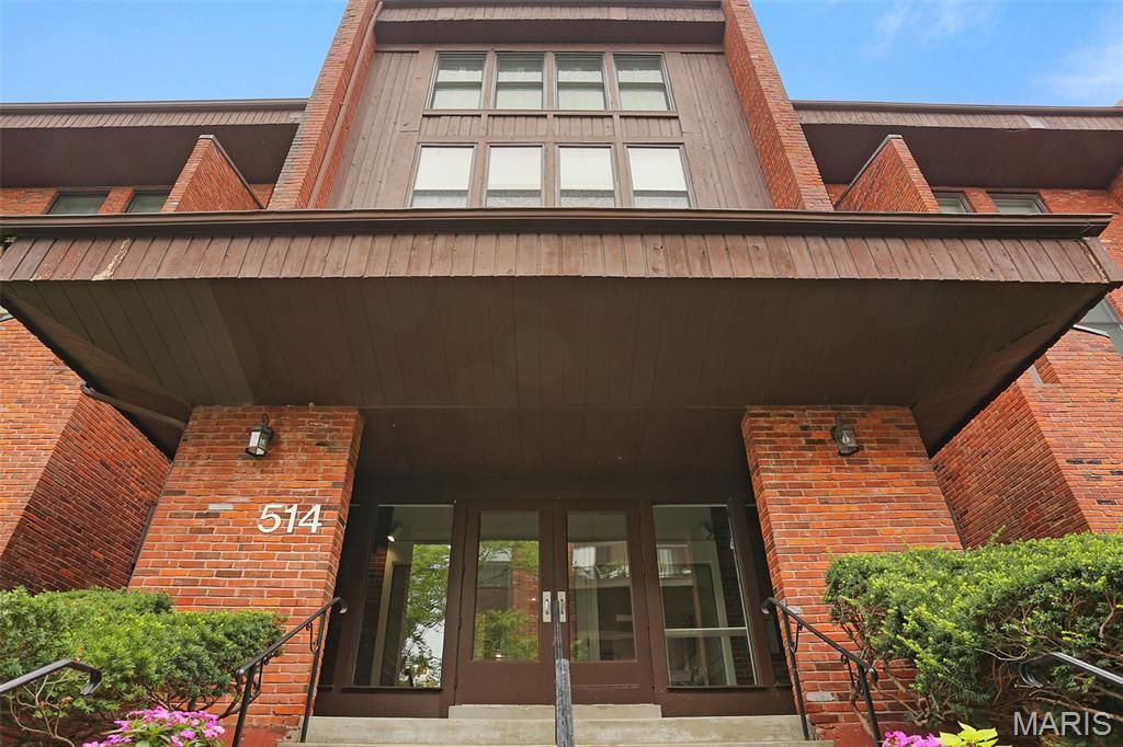 514 Coeur De Royale Drive 101, St Louis, MO 63141