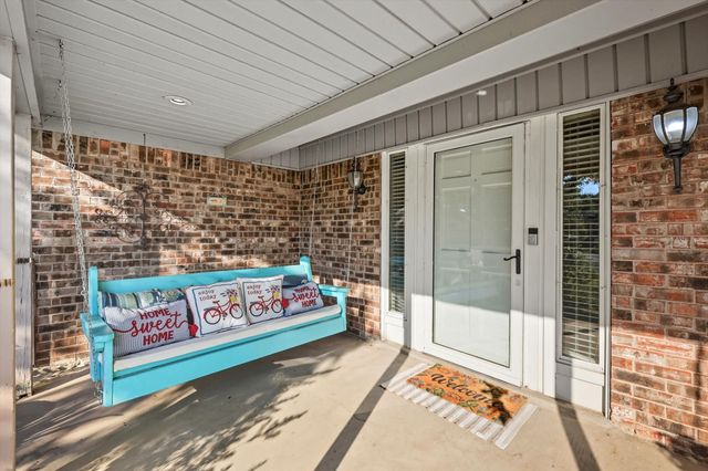 2908 Steve Drive, Hurst, TX 76054