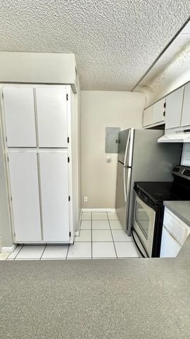 1007 GREEN PINE Boulevard A3, West Palm Beach, FL 33409