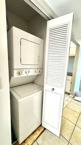 1007 GREEN PINE Boulevard A3, West Palm Beach, FL 33409