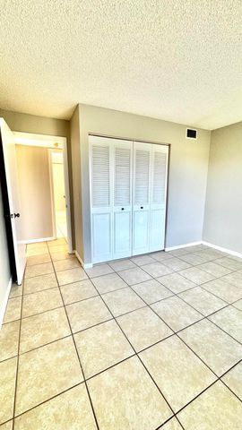 1007 GREEN PINE Boulevard A3, West Palm Beach, FL 33409