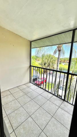 1007 GREEN PINE Boulevard A3, West Palm Beach, FL 33409