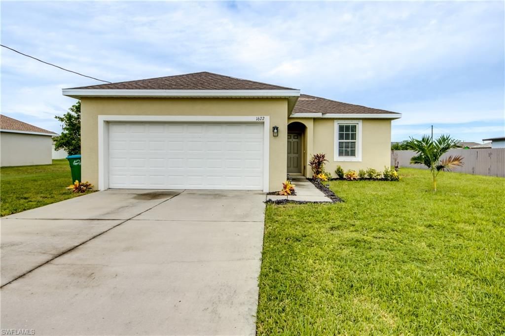 1622 SW 16th CT, Cape Coral, FL 33991