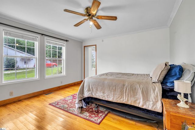 8 Spring Street, Piedmont, SC 29673
