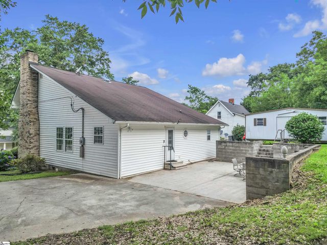 8 Spring Street, Piedmont, SC 29673