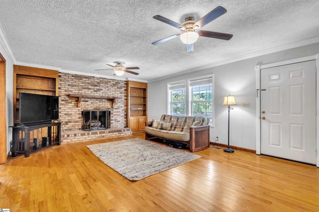 8 Spring Street, Piedmont, SC 29673