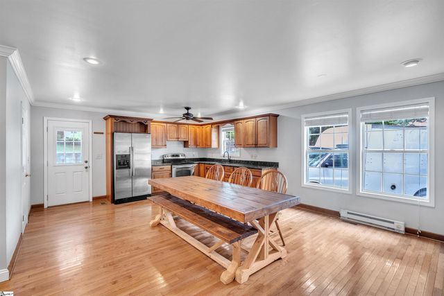 8 Spring Street, Piedmont, SC 29673
