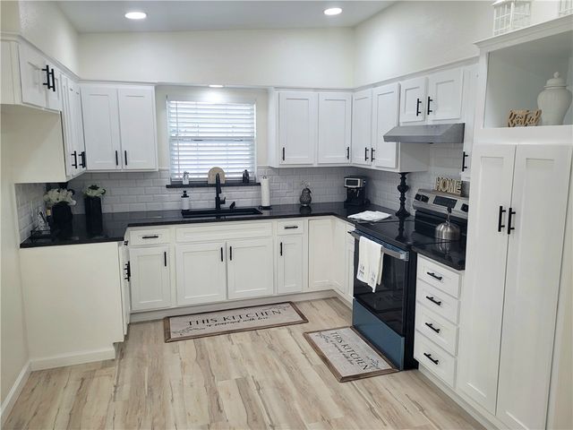 4241 Jacquelyn Dr, Corpus Christi, TX 78412