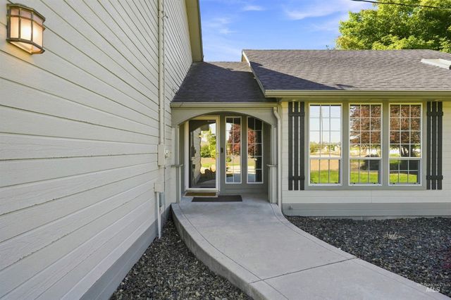 5801 E Victory Rd., Nampa, ID 83687