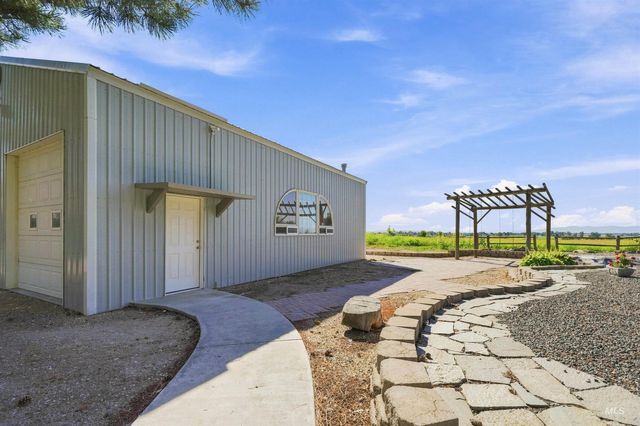 5801 E Victory Rd., Nampa, ID 83687