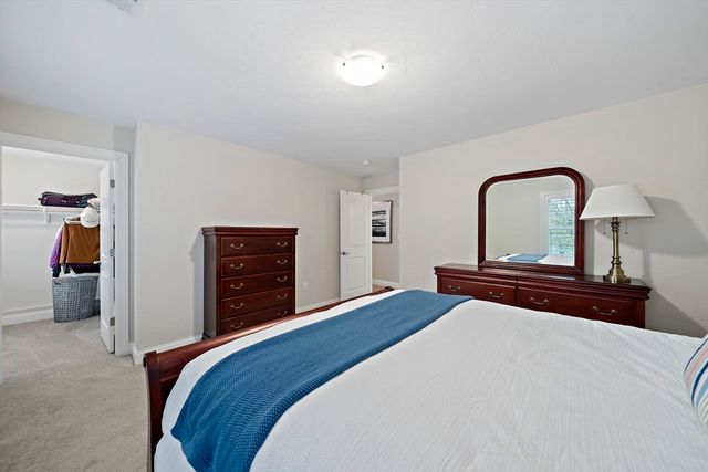 190 White St, Weymouth, MA 02190