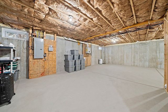 190 White St, Weymouth, MA 02190