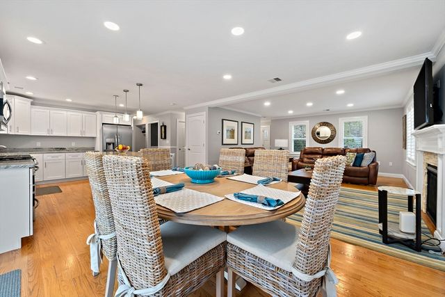 190 White St, Weymouth, MA 02190