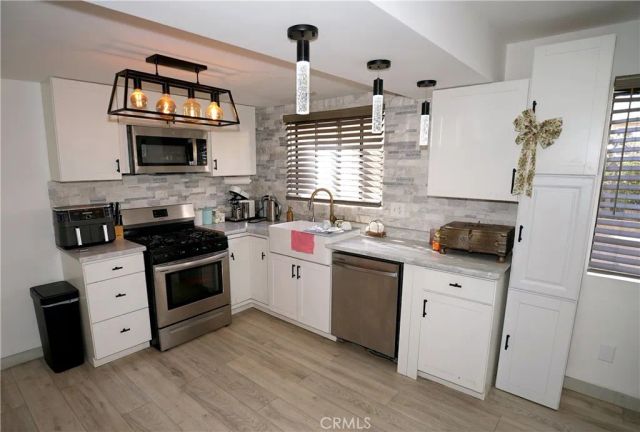 18954 Sherman Way 3, Reseda, CA 91335