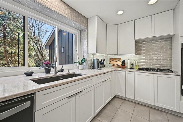 4615 N Wyandotte Street, Kansas City, MO 64116