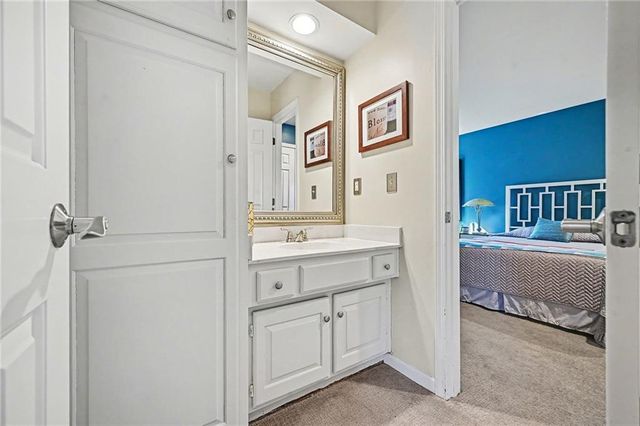 4615 N Wyandotte Street, Kansas City, MO 64116