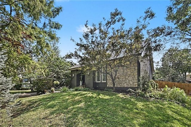 4615 N Wyandotte Street, Kansas City, MO 64116