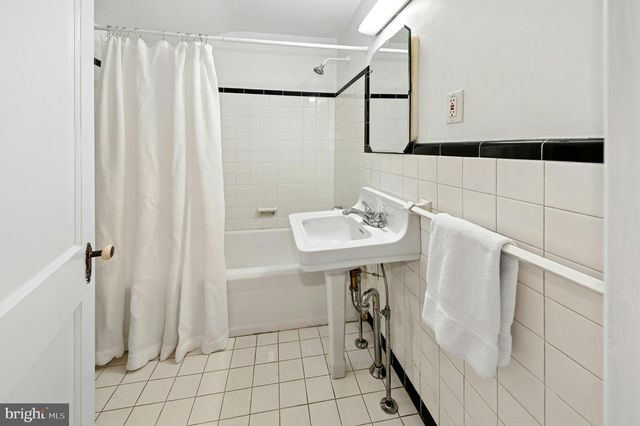 2301 COLES BLVD, East Norriton, PA 19401