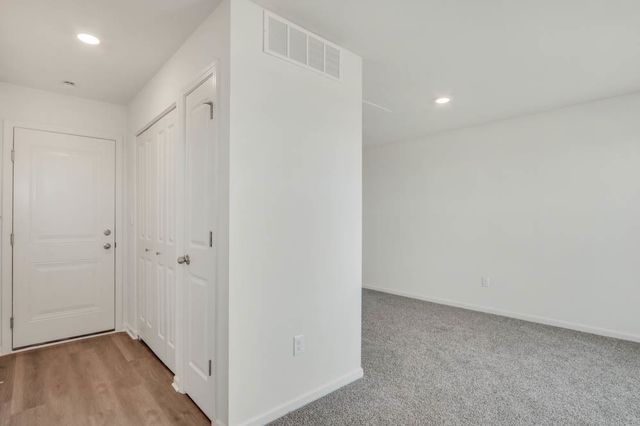 440 lakeshore Court, St. Charles, IL 60174