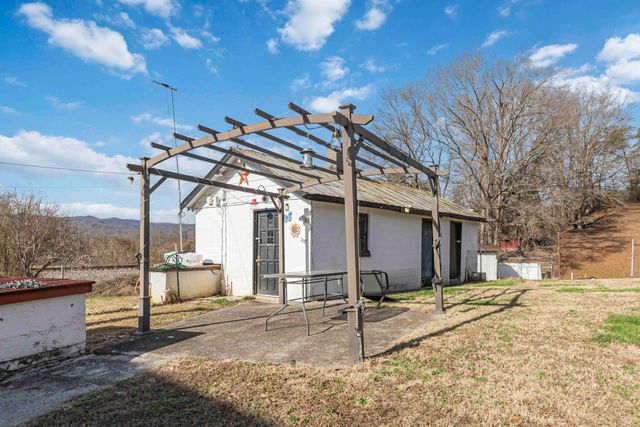 3497 State Hwy 1804, Williamsburg, KY 40769