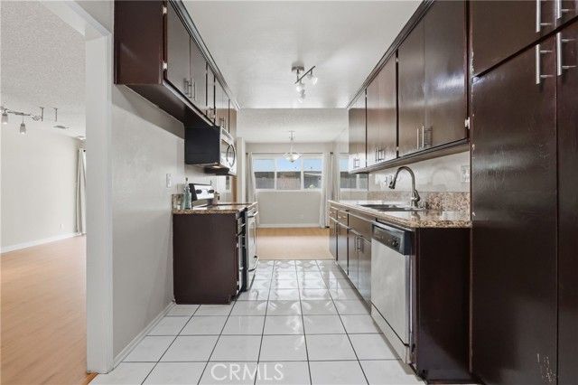 125 S Sierra Madre 104, Pasadena, CA 91107