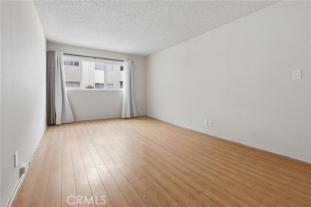 125 S Sierra Madre 104, Pasadena, CA 91107