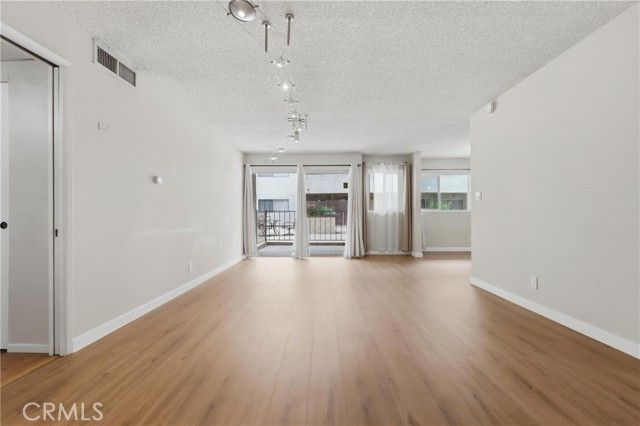 125 S Sierra Madre 104, Pasadena, CA 91107