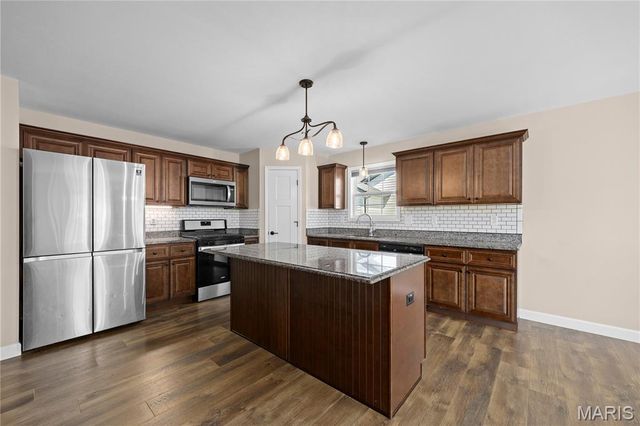 3452 Dakota Drive, Shiloh, IL 62221