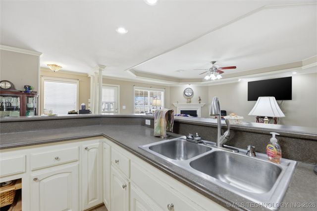 120 S Madison Avenue, Okmulgee, OK 74447