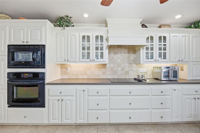 120 S Madison Avenue, Okmulgee, OK 74447