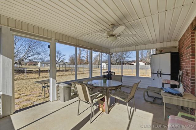 120 S Madison Avenue, Okmulgee, OK 74447