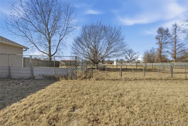 120 S Madison Avenue, Okmulgee, OK 74447