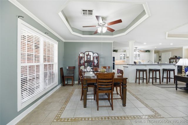 120 S Madison Avenue, Okmulgee, OK 74447