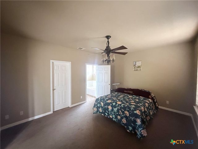 146 Creekview Drive, Canyon Lake, TX 78133