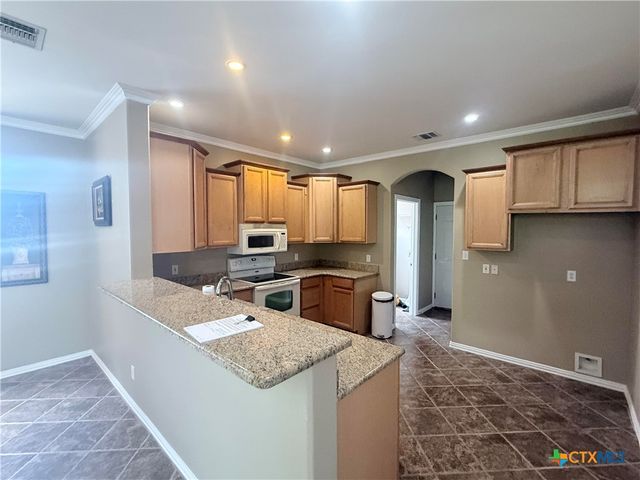 146 Creekview Drive, Canyon Lake, TX 78133