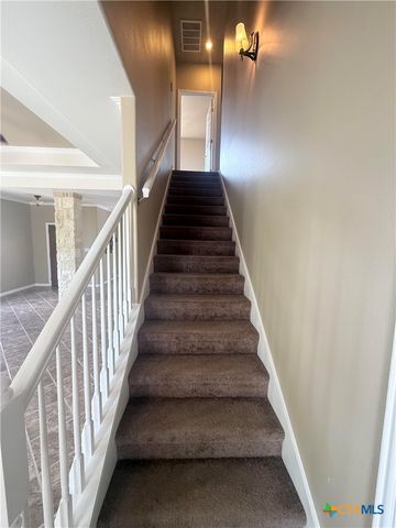 146 Creekview Drive, Canyon Lake, TX 78133