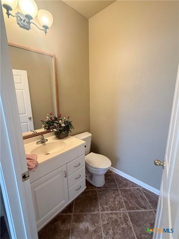 146 Creekview Drive, Canyon Lake, TX 78133