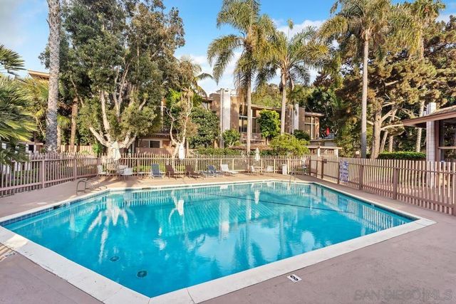 2600 Torrey Pines Rd B17, La Jolla, CA 92037