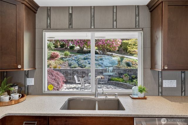 418 Briar Road, Bellingham, WA 98225